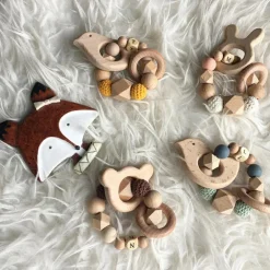 Anneau de dentition en bois Ours chocolat et vanille (personnalisable)