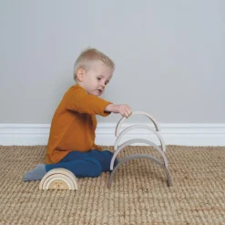 Arc en ciel en bois à empiler