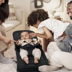 Arche de jeux pour transat Yeux espiègles noir et blanc