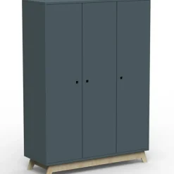 Armoire 3 portes Madavin avec pieds en bouleau (coloris au choix)