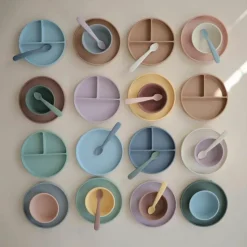 Assiette à compartiments en silicone avec ventouse Cambridge blue