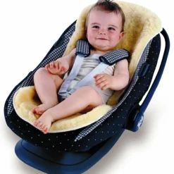 Assise en peau d'agneau blanche