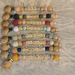 Attache sucette en bois ardoise et mint (personnalisable)