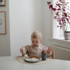 Bavoir à manches longues Rainbows (6-24 mois)