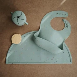 Bavoir à poche en silicone Cambridge blue confetti