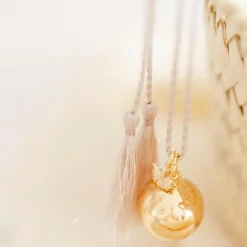 Bola de grossesse Gri-Gri Ginkgo cordon biscuit (or jaune 18 carats)