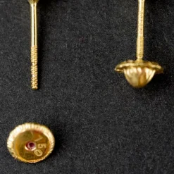 Boucles d'oreilles coccinelle émaillée rouge et noir (or jaune 375°)
