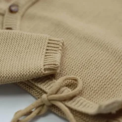 Brassière en maille Caramel (0-1 mois)