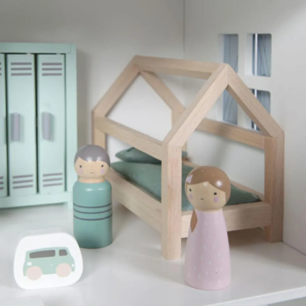 Chambre d'enfant et accessoires en bois