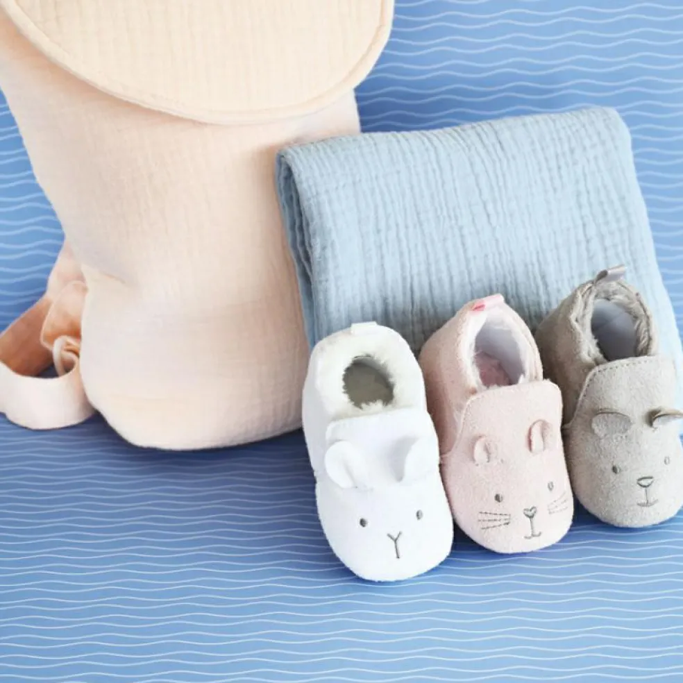 Chaussons gris (0-6 mois)