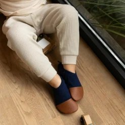 Chaussons Les Petits Jerseys Bleu Profond (pointures 24-26)