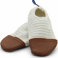 Chaussons Les Petits Velours Ivoire (pointures 24-26)