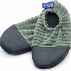 Chaussons Les Petits Velours Gris Vert (pointures 18-20)