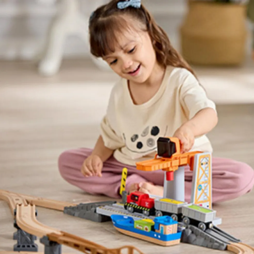 Circuit de train de cargaison avec port maritime