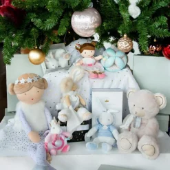 Coffret chaussons de naissance lapin hochet beige (taille 16-18)