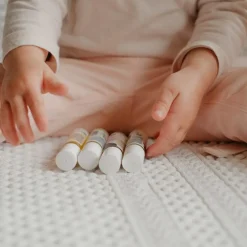 Coffret soins essentiels Allo maman bobo ! (4 huiles + 1 pochette)