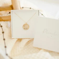 Collier médaille Perlée personnalisable (or jaune 18 carats)