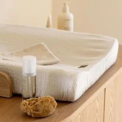 Commode à langer 2 portes Yume Natural Ash