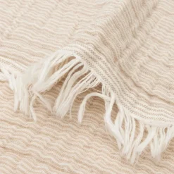 Couverture en gaze de coton Fringe Stripe Biscuit (75 x 100 cm)
