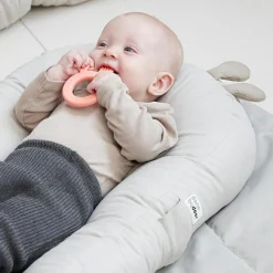 Cozy Lounger avec arche d'activité Raffi Sable