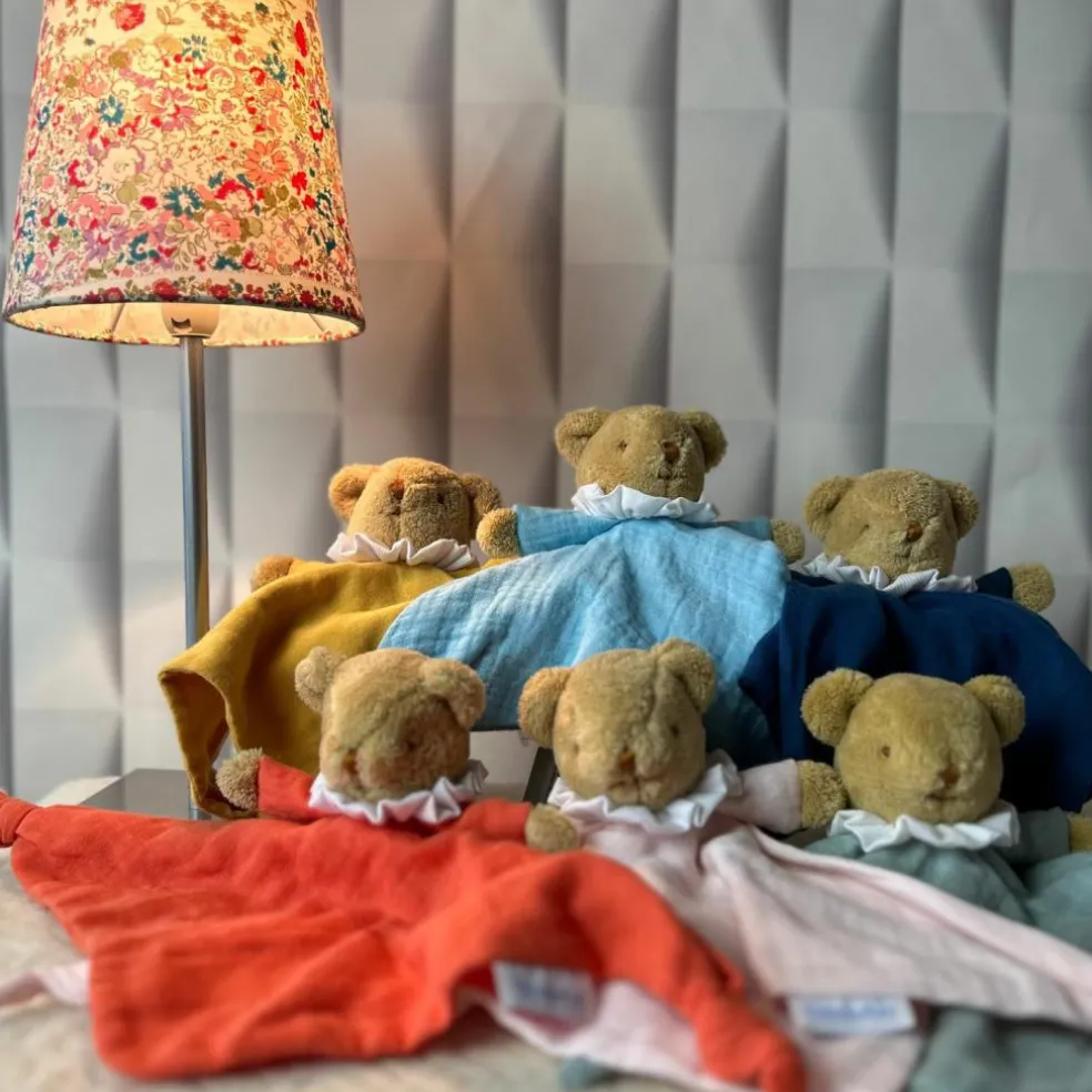 Doudou plat avec hochet Ours Celadon