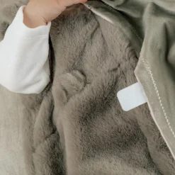 Gigoteuse en fausse fourrure kaki (70cm)