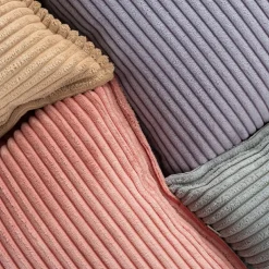 Grand pouf Pink Mousse velours côtelé