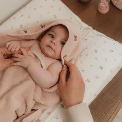 Housse pour matelas à langer en gaze de coton Fairy Blossom (50 x 70 cm)