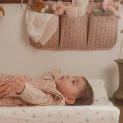 Housse pour matelas à langer en gaze de coton Fairy Blossom (50 x 70 cm)