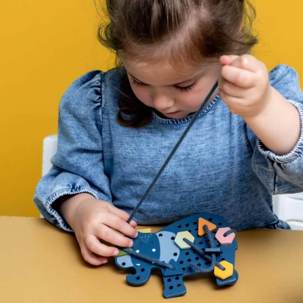 Jeux de laçage bois animaux