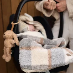 Jouet d'activités à suspendre Bunny Riverside