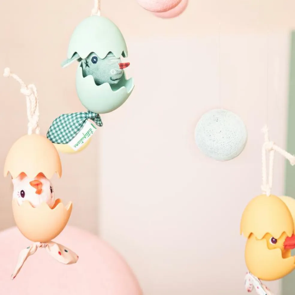 Jouet d'activités à suspendre Paulette oeuf dansant