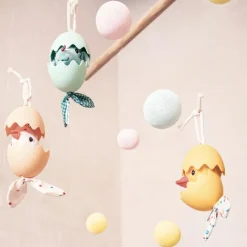 Jouet d'activités à suspendre Joe oeuf dansant