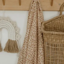 Lange Gaze Léopard (105 x 105 cm)