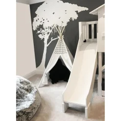 Lit cabane avec toboggan finition laquée (coloris au choix)