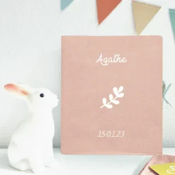 Livre de naissance rose poudré 88 pages (personnalisable)