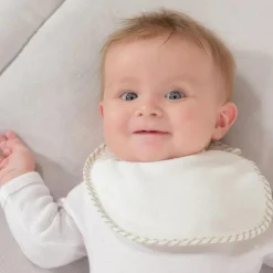 Lot de 7 bavoirs à velcro Essentiel écrus