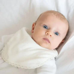 Lot de 7 bavoirs à velcro Essentiel écrus