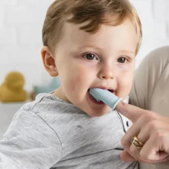 Lot de 2 brosses à dents à doigt ocre et rose + étui de protection