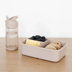 Lunch box en plastique recyclé Taupe