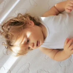 Matelas bébé Nuage (60 x 120 cm)