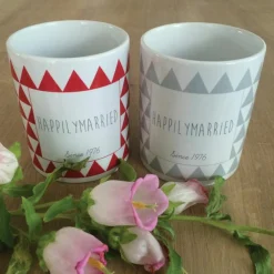 Mug triangles gris (personnalisable)