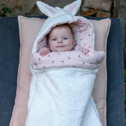 Nid d'ange en fourrure blanche Cerise (0-6 mois)