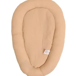 Nid d'ange en mousseline avec peau d'agneau latté