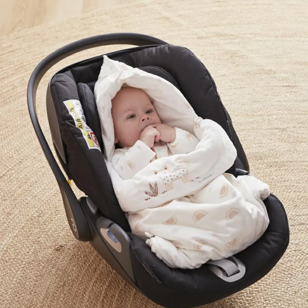 Nid d'ange en veloudoux écru Babou & Kendi