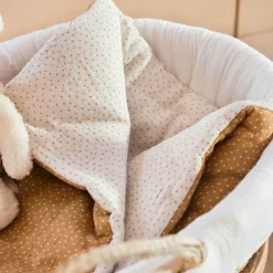 Nid d'ange et couverture à pois Poppy Cannelle