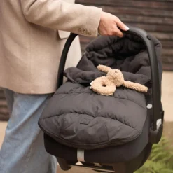 Nid d'ange passe sangle Puffed Black (groupe 0+)