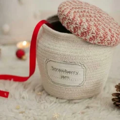 Panier pot de confiture de fraise