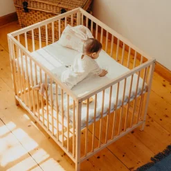 Parc de jeu Sarah Bois (75 x 95 cm)