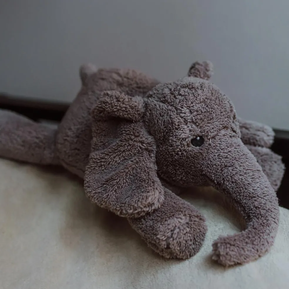 Peluche bruit blanc George l'éléphant gris